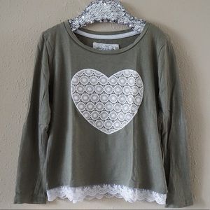 Cute H&M Long Sleeves Tee-shirt - Size 4-6 Years.